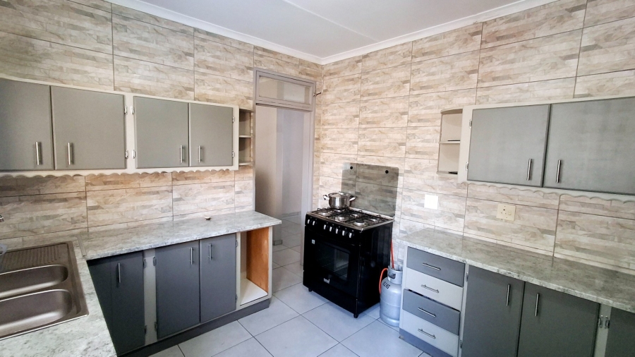 3 Bedroom Property for Sale in Sasolburg Ext 11 Free State